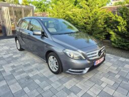 Mercedes-Benz B180, 2012